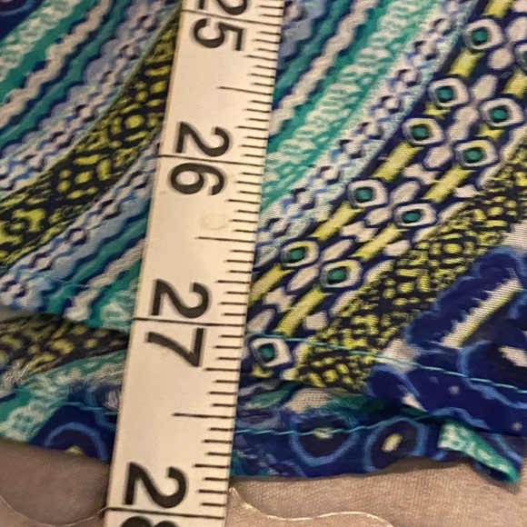 Multicolor Patterned Women's Top - Picture 9 of 16